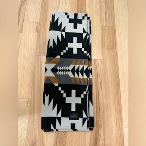 Pendleton Spider Rock Luxe 50"x70" Throw Blanket